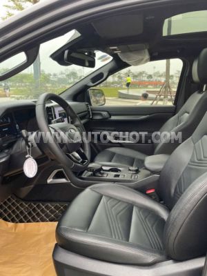 Xe Ford Everest Titanium Plus 2.0L 4x4 AT 2024