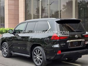 Xe Lexus LX 570 2020