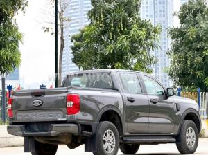 Xe Ford Ranger XLS 2.0L 4x2 AT 2023