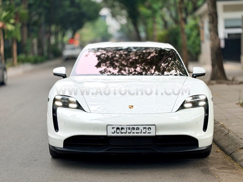 Porsche Taycan Base 2021