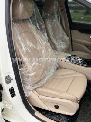 Xe Mercedes Benz GLC 300 4Matic 2018