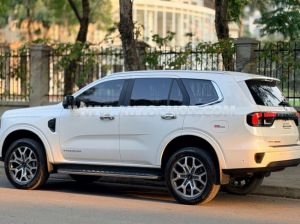 Xe Ford Everest Titanium Plus 2.0L 4x4 AT 2025