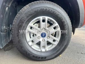 Xe Ford Ranger XLS 2.0L 4x2 AT 2022
