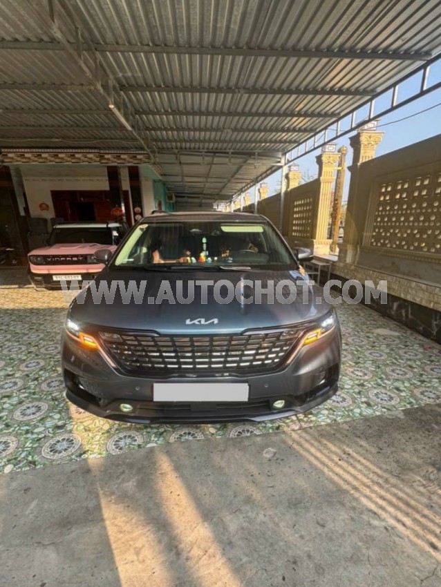 Xe Kia Carnival Signature 2.2D 2023