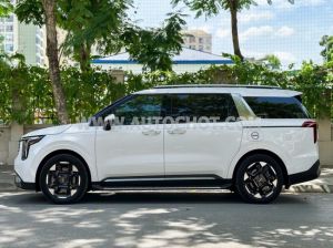Xe Kia Carnival Signature 2.2D 2024