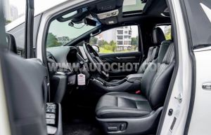 Xe Lexus LM 300h 2021