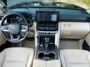 Xe Toyota Land Cruiser 3.5 V6 2022