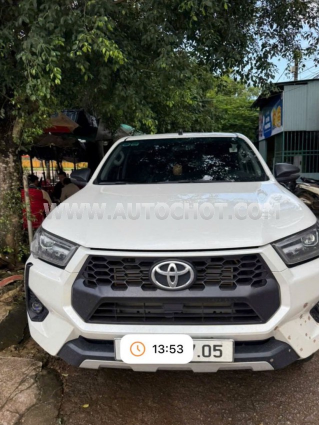 Xe Toyota Hilux 2.4L 4x2 AT 2024