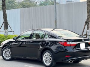 Xe Lexus ES 250 2016