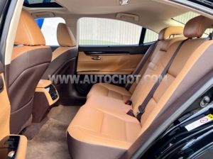 Xe Lexus ES 250 2016