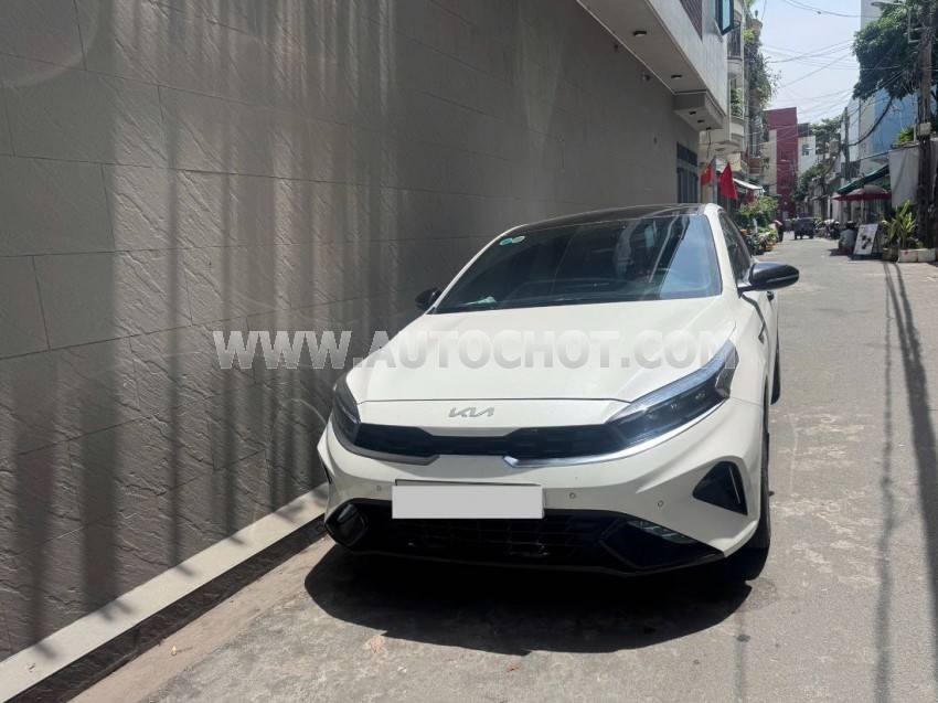 Kia K3 Premium 2.0 AT 2022