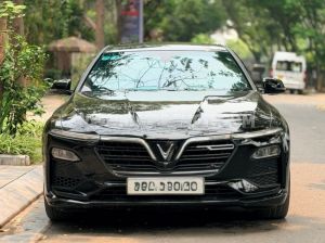 Xe VinFast Lux A 2.0 Tiêu chuẩn 2022