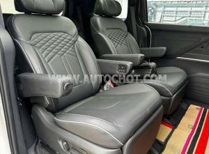 Xe Hyundai Custin Cao Cấp 2.0T 2023