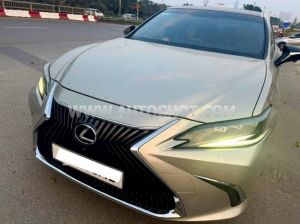 Xe Lexus ES 250 2018