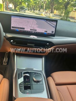 Xe BMW 3 Series 330i M Sport 2025
