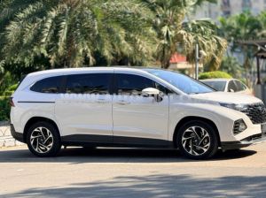 Xe Hyundai Custin Cao Cấp 2.0T 2023