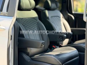 Xe Hyundai Custin Cao Cấp 2.0T 2023