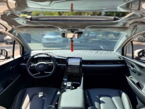 Xe Hyundai Custin Cao Cấp 2.0T 2023