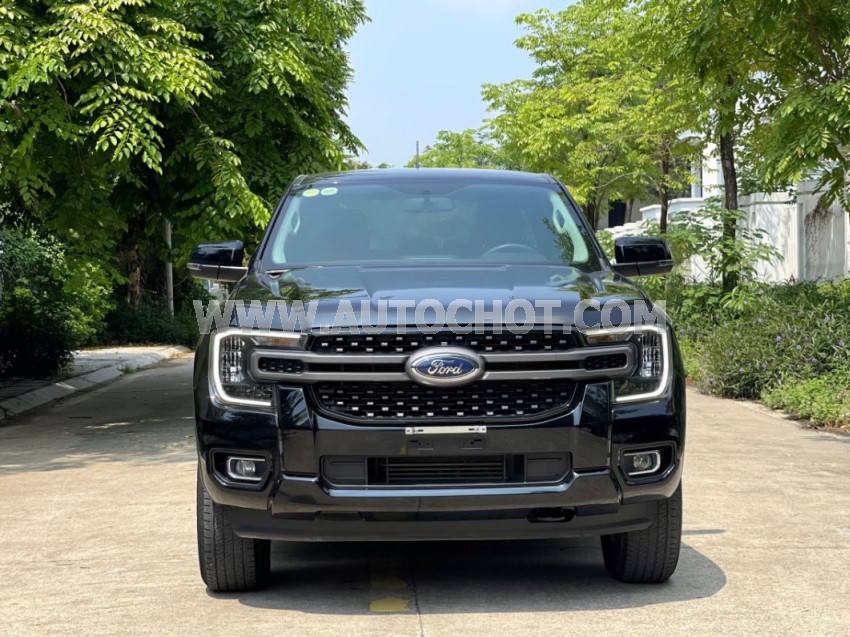 Xe Ford Ranger XLS 2.0L 4x2 AT 2024
