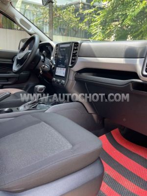 Xe Ford Ranger XLS 2.0L 4x2 AT 2024