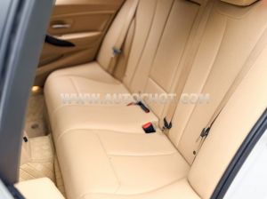 Xe BMW 3 Series 320i 2018