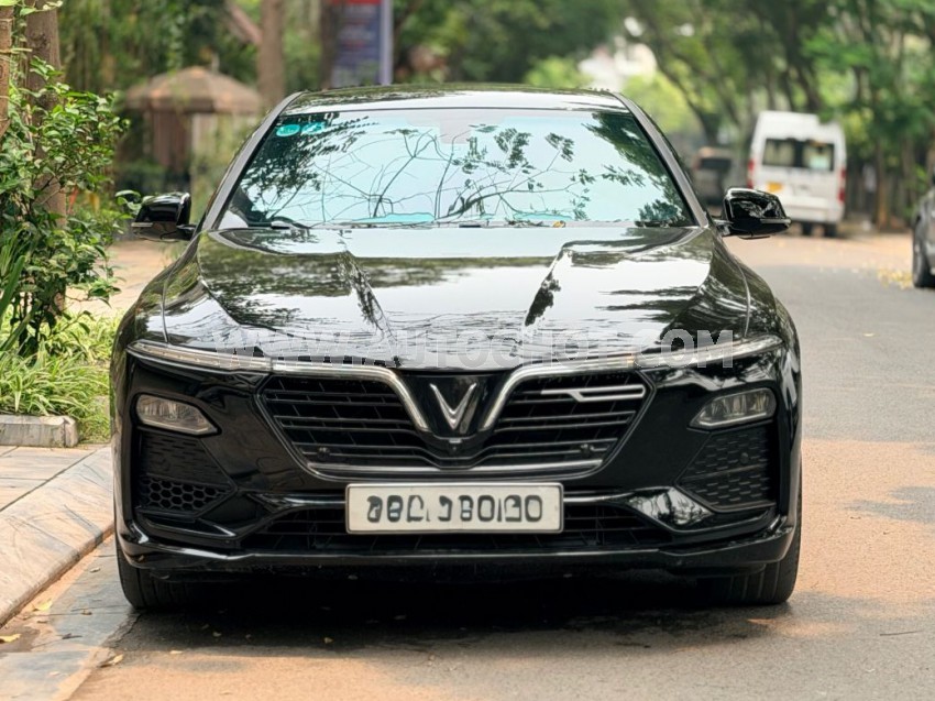 VinFast Lux A 2.0 Tiêu chuẩn 2022