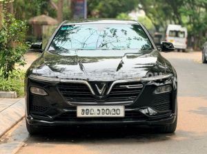 Xe VinFast Lux A 2.0 Tiêu chuẩn 2022
