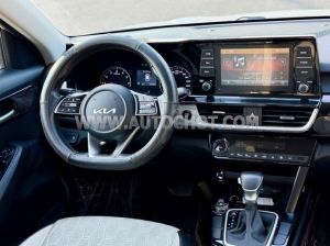Xe Kia Seltos Luxury 1.4 AT 2021