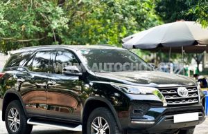 Xe Toyota Fortuner 2.4L 4x2 AT 2022