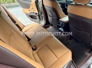 Xe Lexus ES 250 2019