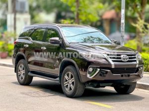 Xe Toyota Fortuner 2.7V 4x2 AT 2018