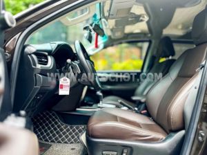 Xe Toyota Fortuner 2.7V 4x2 AT 2018