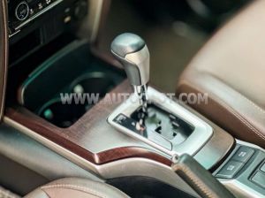 Xe Toyota Fortuner 2.7V 4x2 AT 2018
