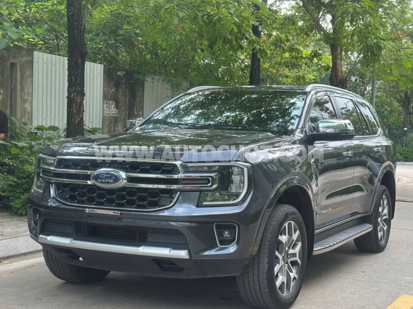 Ford Everest Titanium 2.0L 4x2 AT 2022