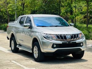 Xe Mitsubishi Triton 4x2 AT 2019