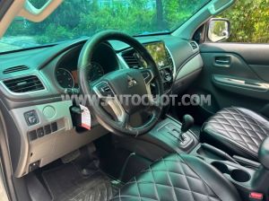 Xe Mitsubishi Triton 4x2 AT 2019