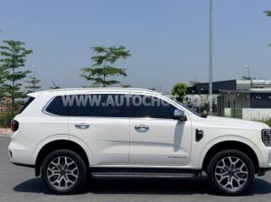 Xe Ford Everest Titanium 2.0L 4x2 AT 2022