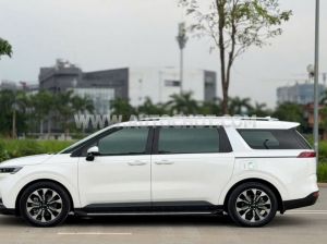 Xe Kia Carnival Luxury 2.2D 2024