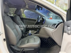 Xe Hyundai Elantra 2.0 AT 2017