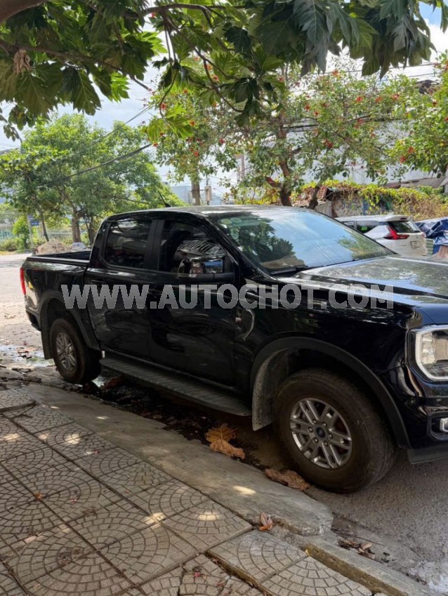 Ford Ranger XLS 2.0L 4x2 AT 2024