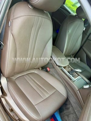 Xe VinFast Lux A 2.0 Base 2.0 AT 2019
