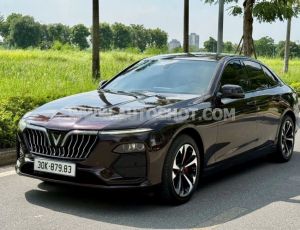 Xe VinFast Lux A 2.0 Base 2.0 AT 2019