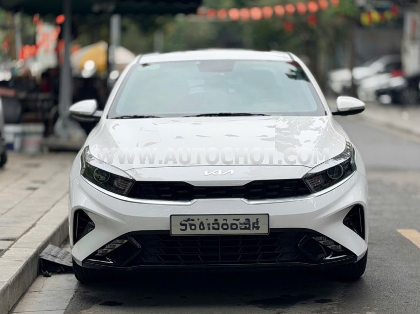 Kia K3 Luxury 1.6 AT 2024
