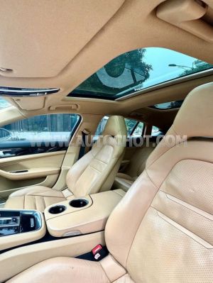 Xe Porsche Panamera 3.0 V6 2017