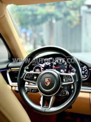 Xe Porsche Panamera 3.0 V6 2017