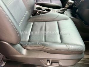 Xe Ford Everest Titanium 2.0L 4x2 AT 2020
