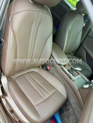 Xe VinFast Lux A 2.0 Base 2.0 AT 2019