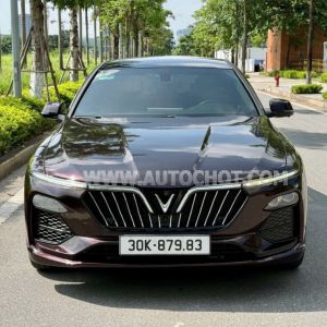 Xe VinFast Lux A 2.0 Base 2.0 AT 2019