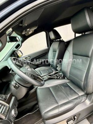 Xe Ford Everest Titanium 2.0L 4x2 AT 2020