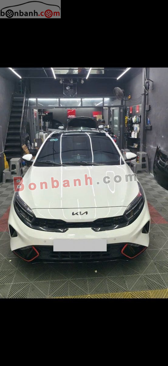 Kia K3 Premium 2.0 AT 2022